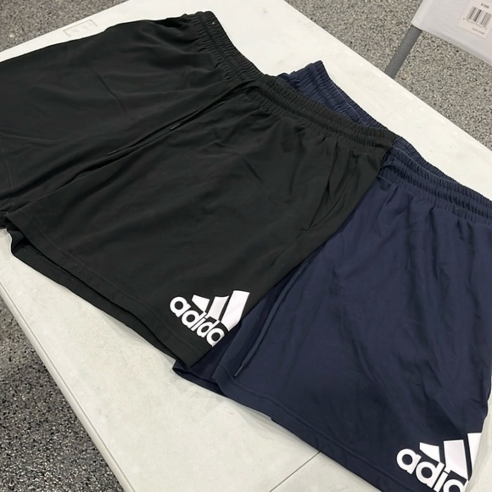 Adidas shorts men’s shorts 2XL  drawstring‎